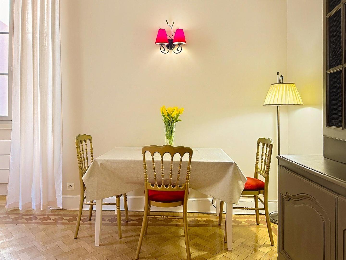 Elegant Old Nice Escape Luaran gambar